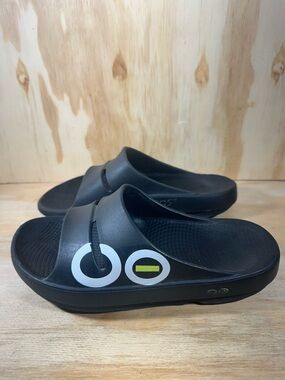 OOFOS Black Slide Sandals Women’s Size 7